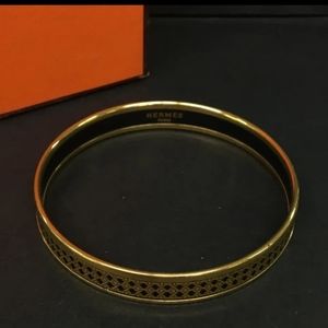 Color  Gold■DetailsA pre-owned .HERMES Email PM Gold Tone Bangle Bracelet /8P